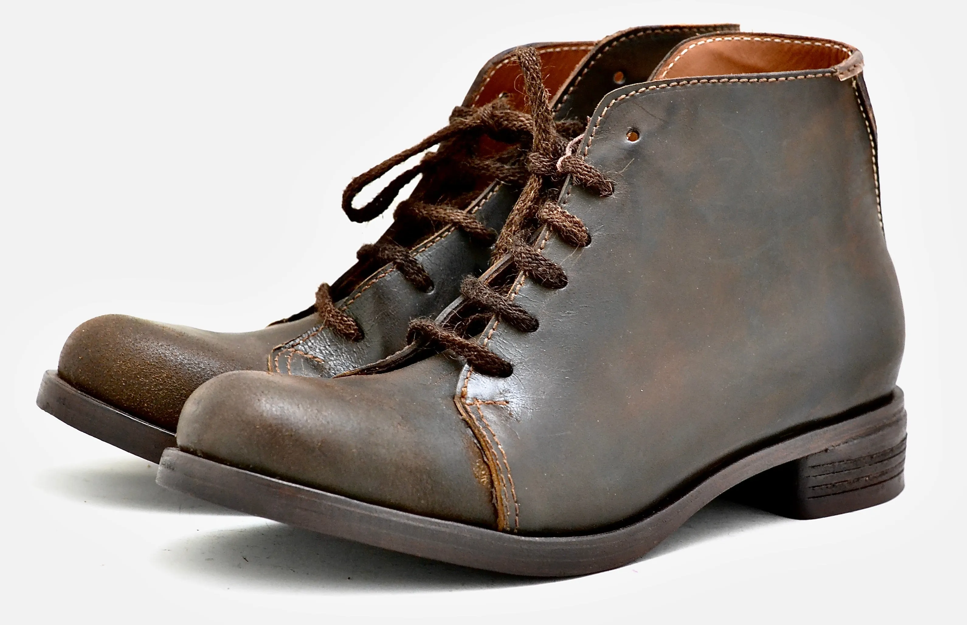 Asym derby boot  |  waxy choc | calf