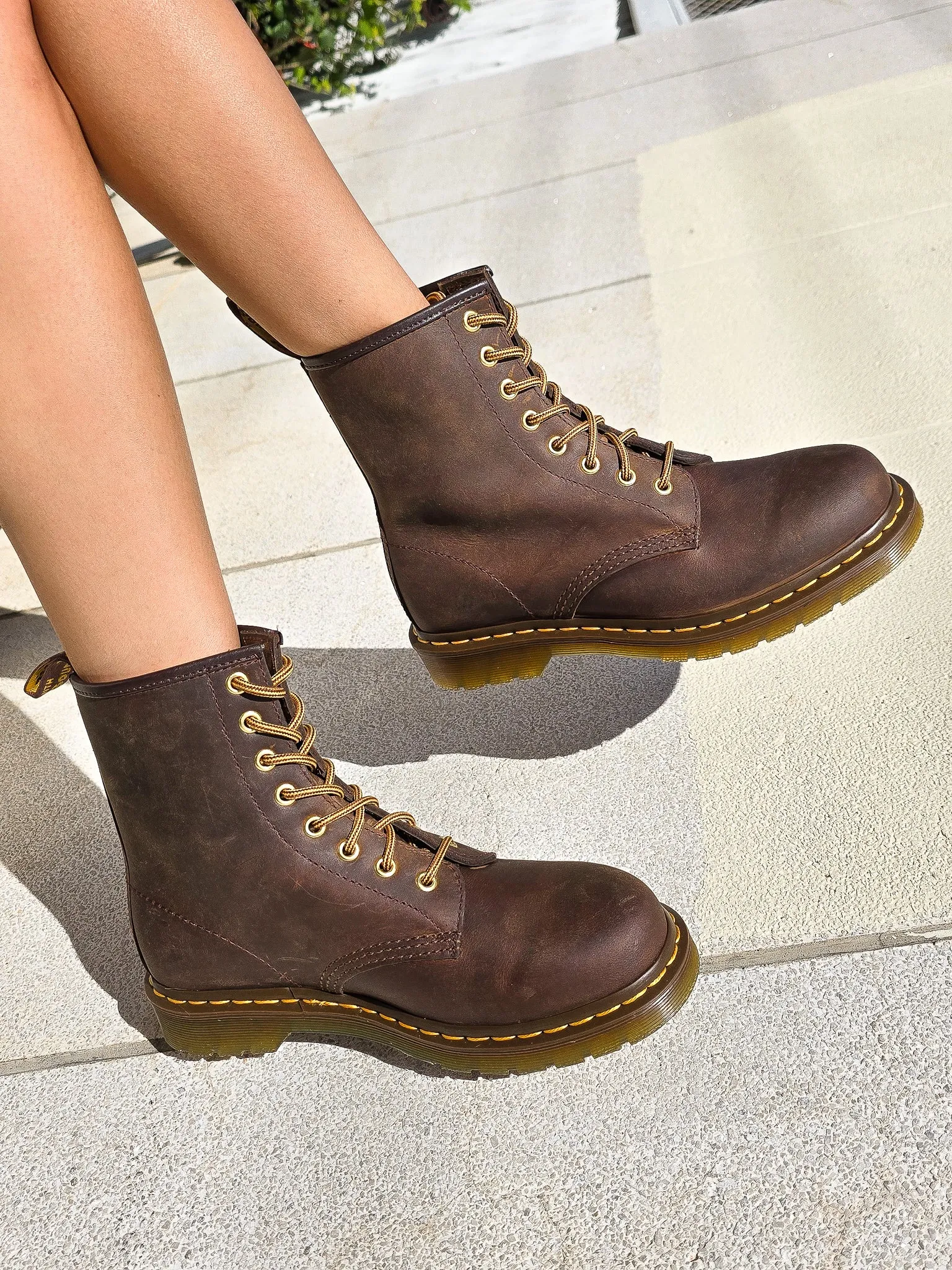 DR. MARTENS 1460 AZTEC CRAZY HORSE BROWN