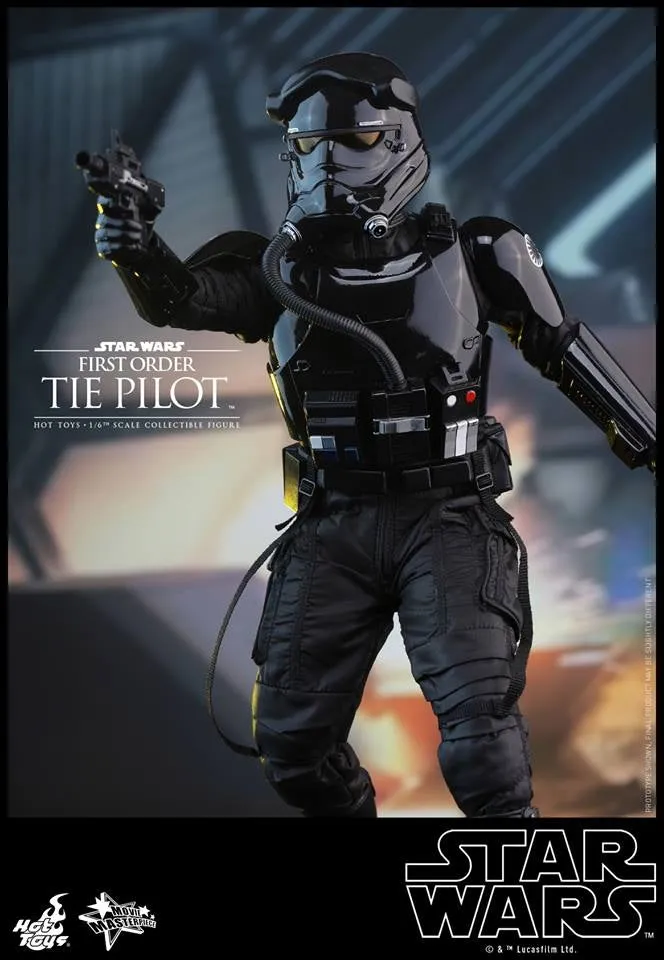 Hot Toys - MMS324 - Star Wars: The Force Awakens - First Order TIE Pilot