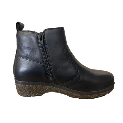 Josef Seibel Darla 02 Black Women's Ankle Boots