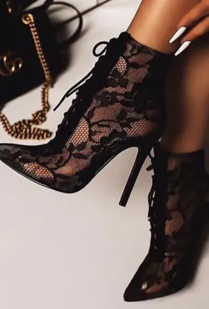 KEENA - LACE ANKLE BOOTS