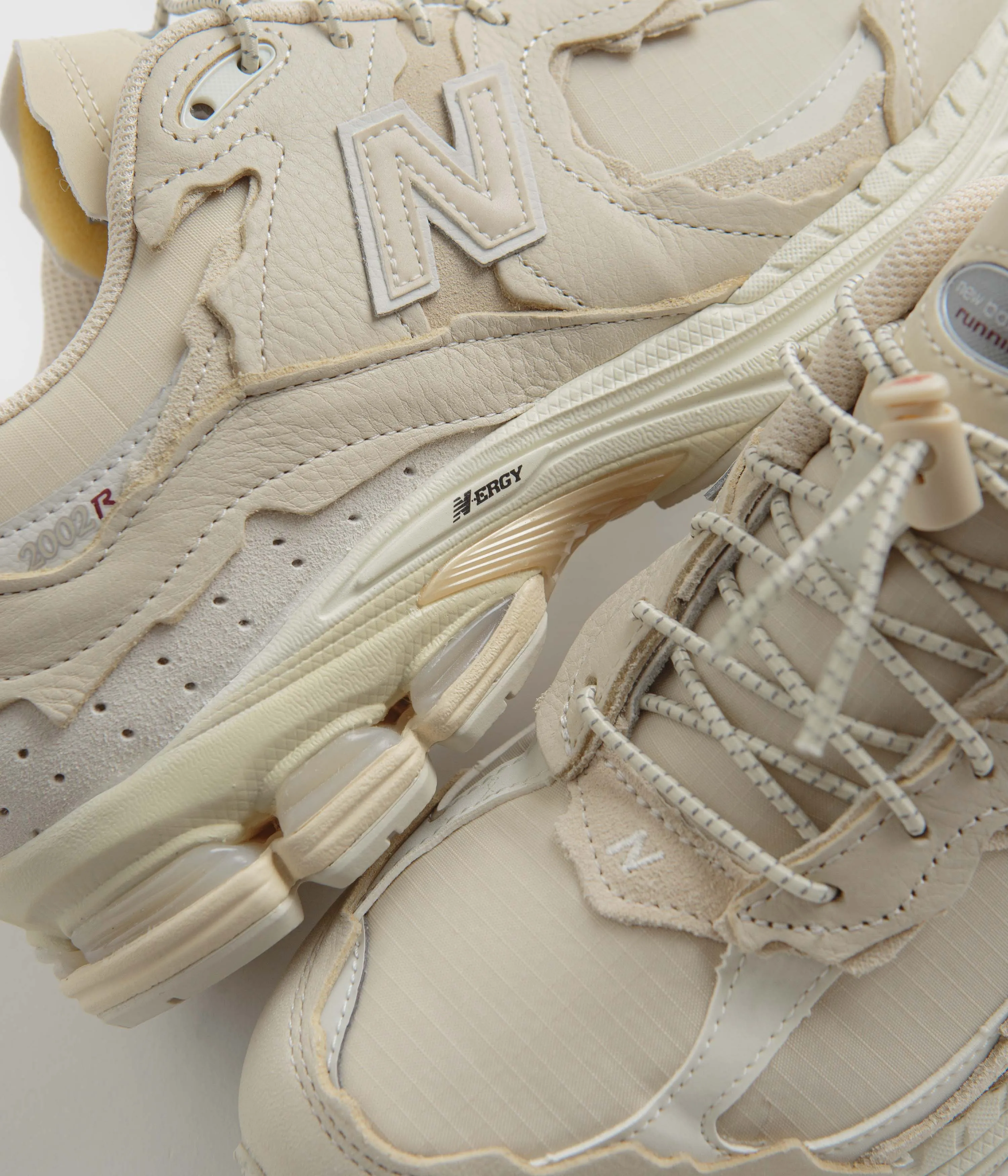 New Balance 2002R Shoes - Sandstone